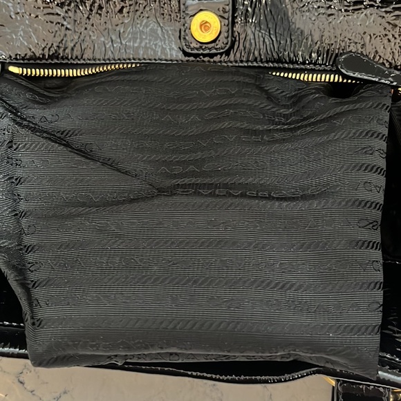 Prada nylon/ patent leather large bag with gold/patent chain handle - Picture 14 of 16